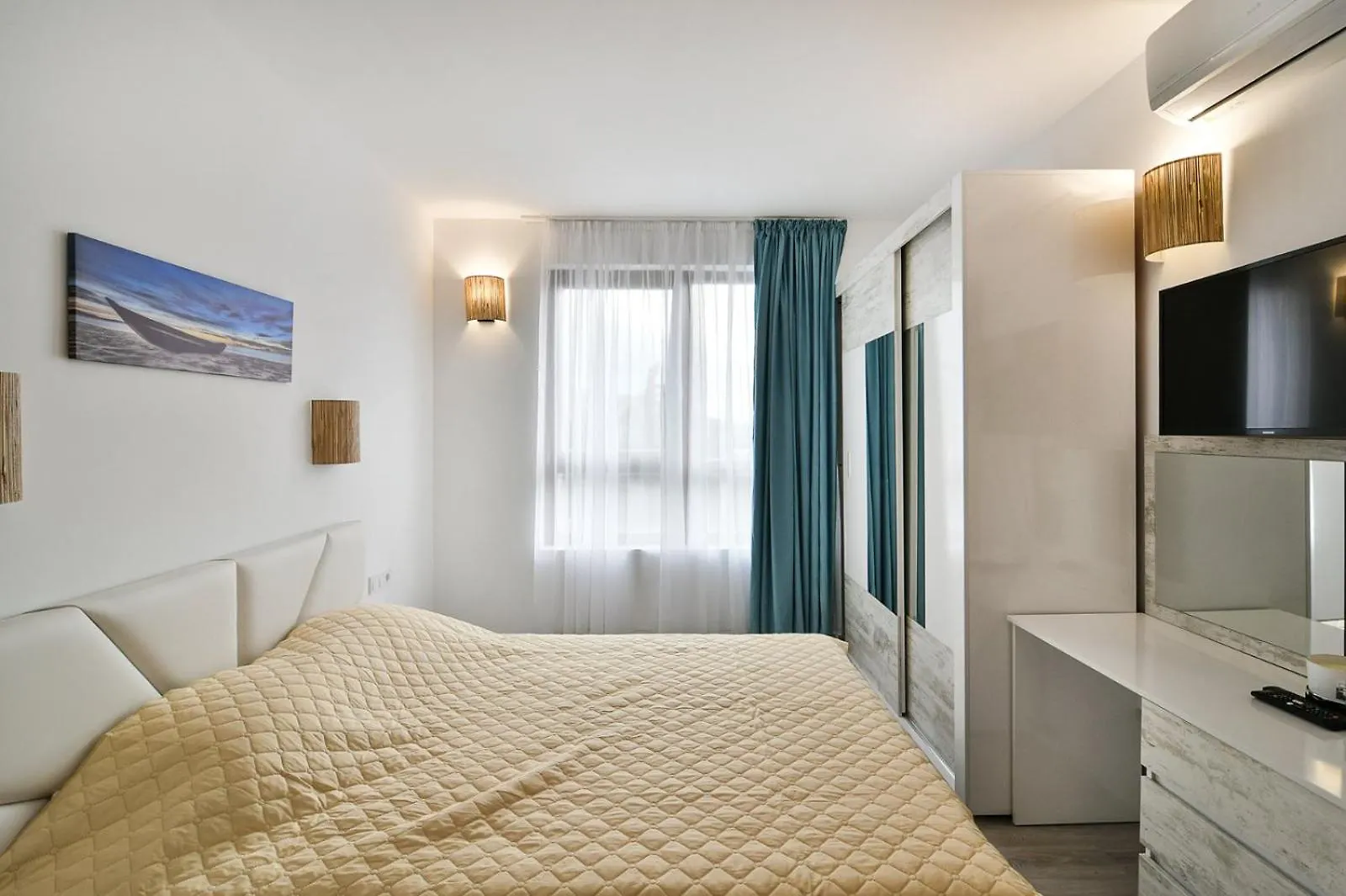 Boutique Holiday Golden Sands Varna 0*,  Bulgaria